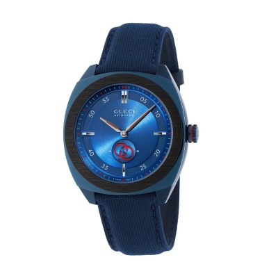 Gucci Interlocking G / orologio uomo / quadrante blu / cassa acciaio PVD blu / cinturino gomma con effetto tessile